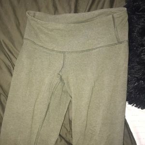 cropped lulu lemon leggings